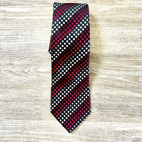 Geoffrey Beene  polka dot tie - Picture 10 of 12